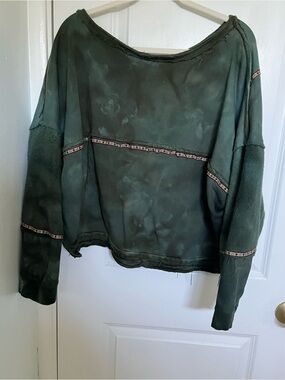 Sew Much Love green fleece cropped sweatshirt L large